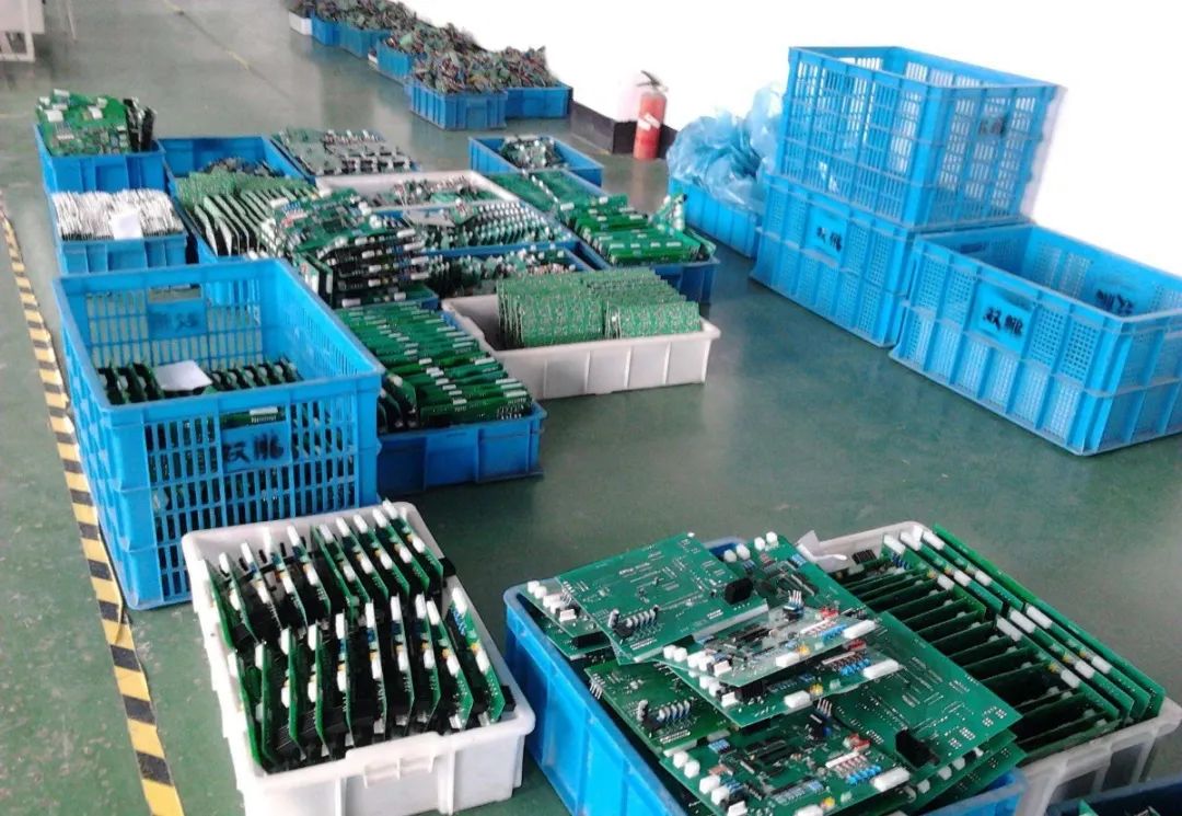 電子工業(yè)廢氣VOCs污染如何治理？的凈-異味控制劑還原綠色健康呼吸！.jpg